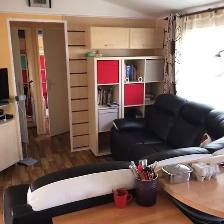 Mobile Home, Apremon *